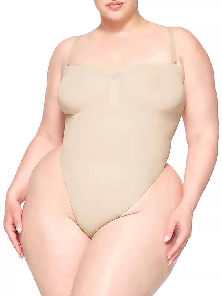 SKIMS Skims - seamless sculpt strapless thong bodysuit