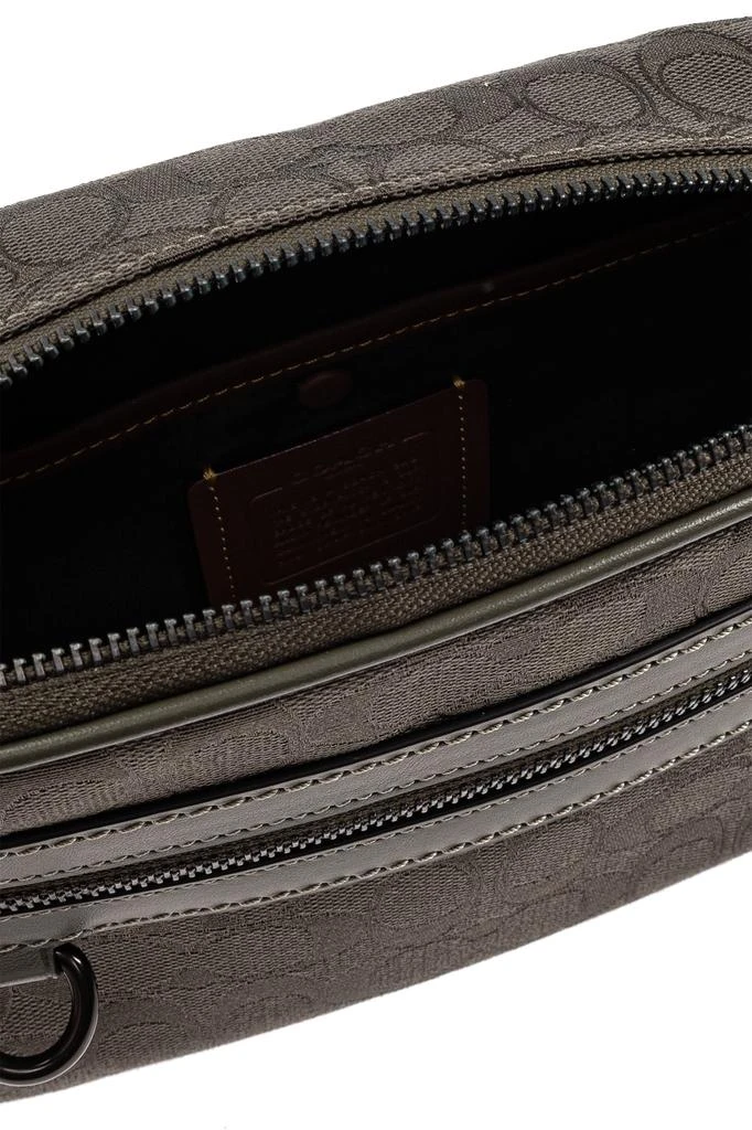Coach Shoulder bag with monogram 5