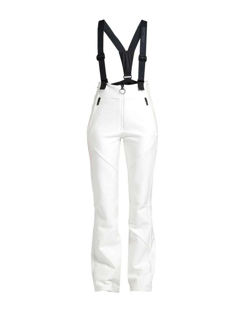 Holden Snow Wear 1