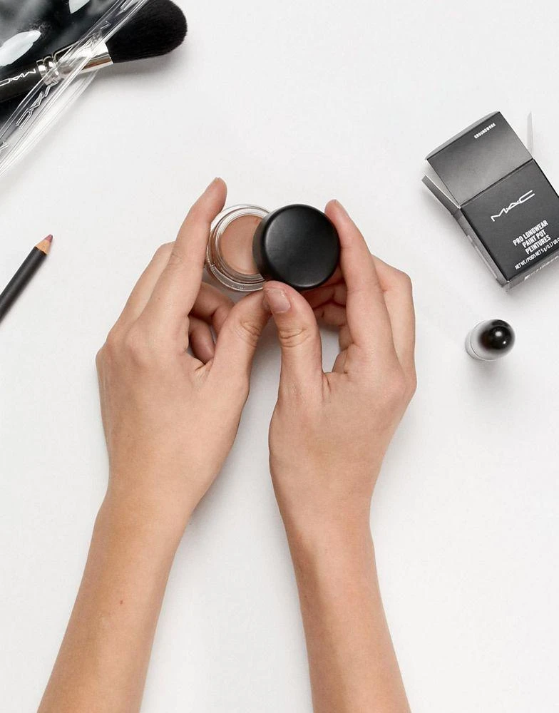 MAC MAC Pro Longwear Paint Pot - Groundwork 2