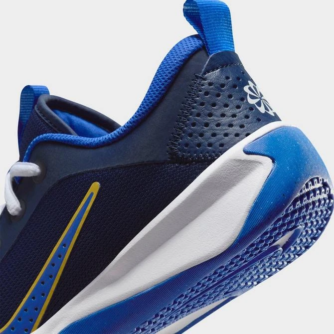 NIKE Big Kids' Nike Omni Multi-Court Casual Shoes 3
