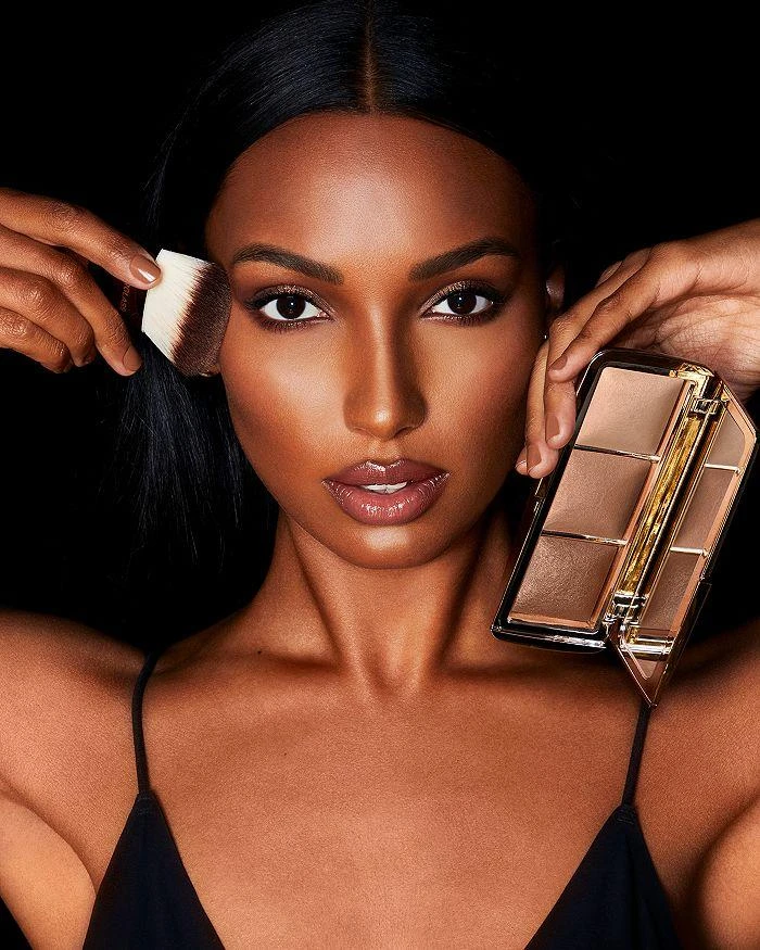 HOURGLASS Ambient Lighting Palette Volume II 4