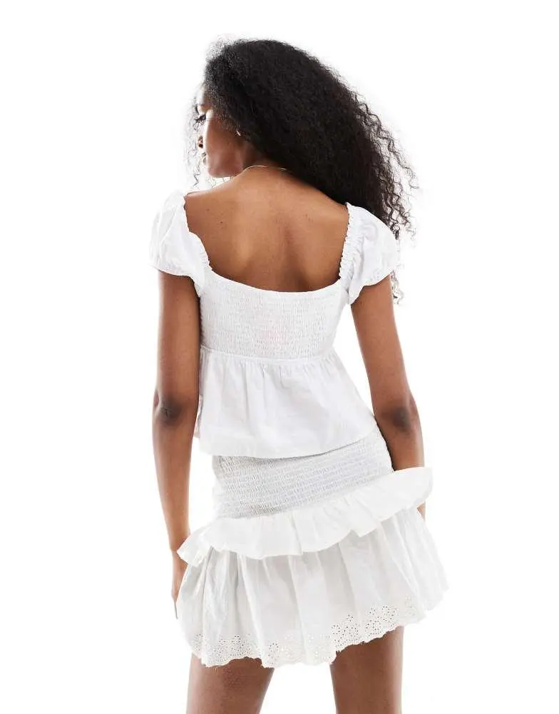Wednesday's Girl Wednesday's Girl tiered ruffle mini skirt in white 2