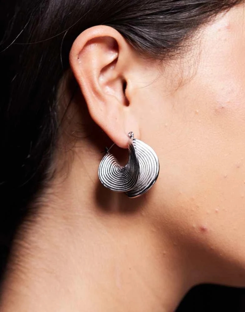8 Other Reasons 8 Other Reasons textured hoop earrings in rhodium plated 4