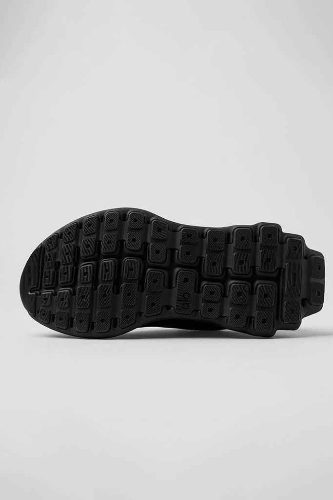 Alo Alo Runner - Black/Black 3