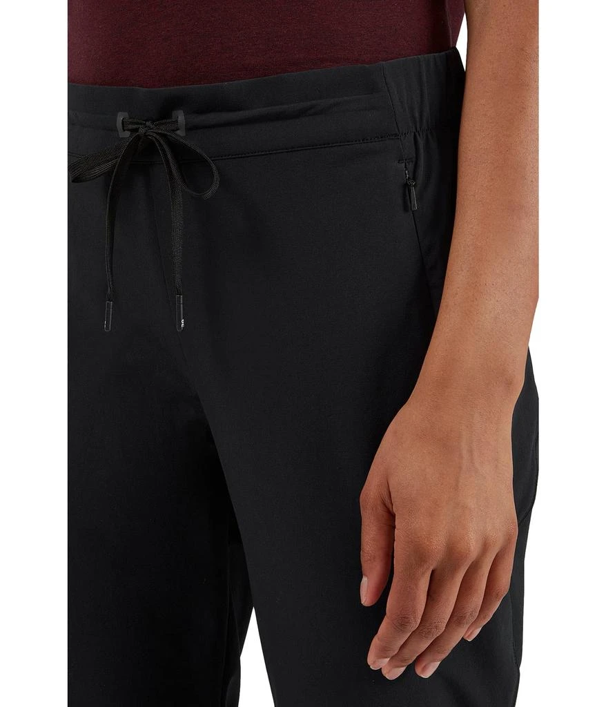 On Active Pants 3