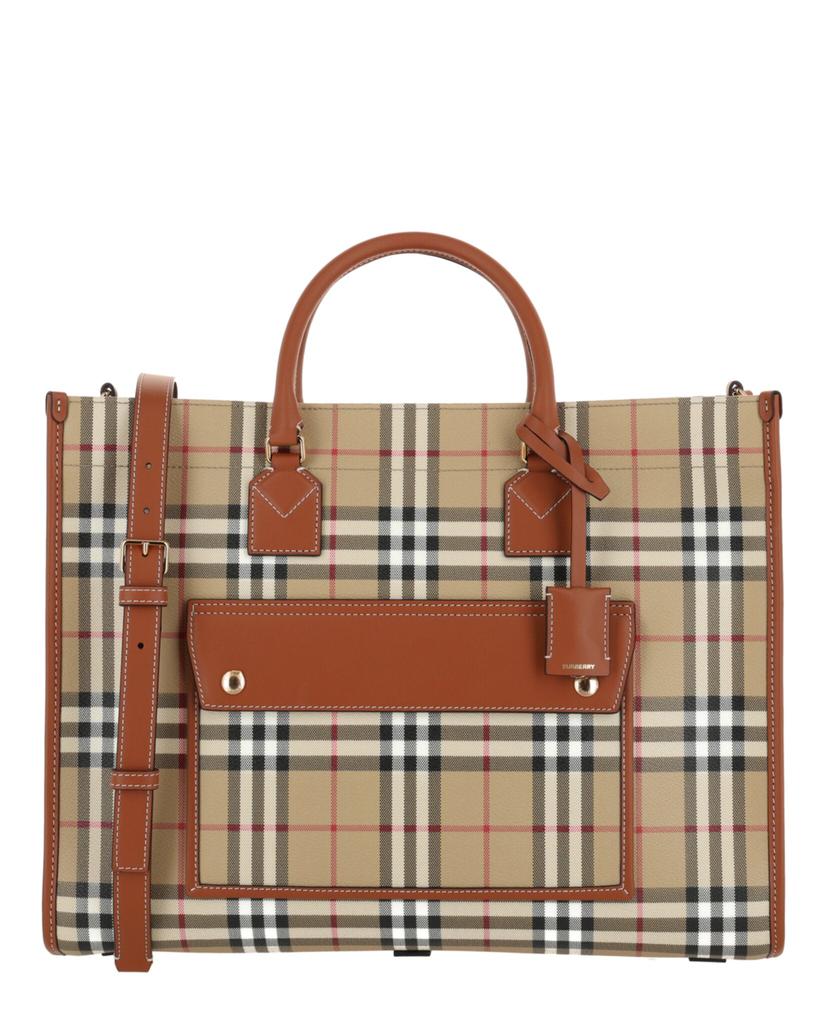ハンドバッグ Burberry Printed Canvas Mini Highlands Handbag Burberry Embroidered Canvas Highlands Handbag In Multi