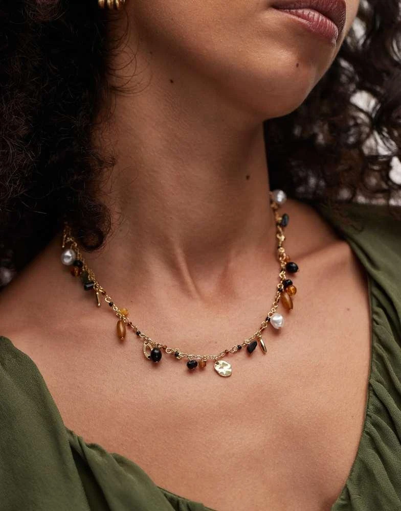 Topshop Topshop Flo short bead necklace in brown 1