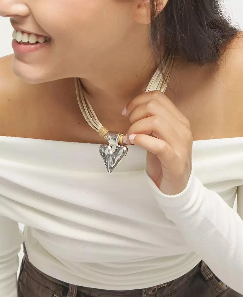 UNOde50 Mixed Beige Silk And Leather Thread Necklace with Sterling Silver Heart Detail 4