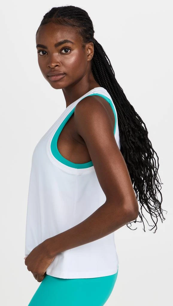 Beyond yoga Featherweight Rebalance Tank 3
