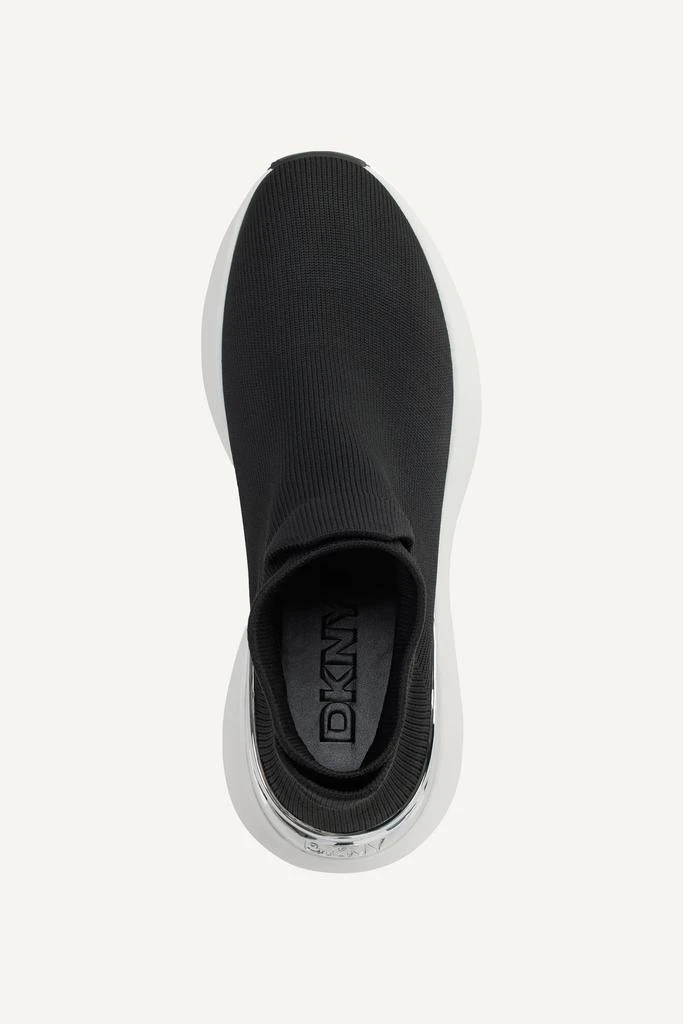 DKNY ZHAVIA SLIP ON SNEAKER 3