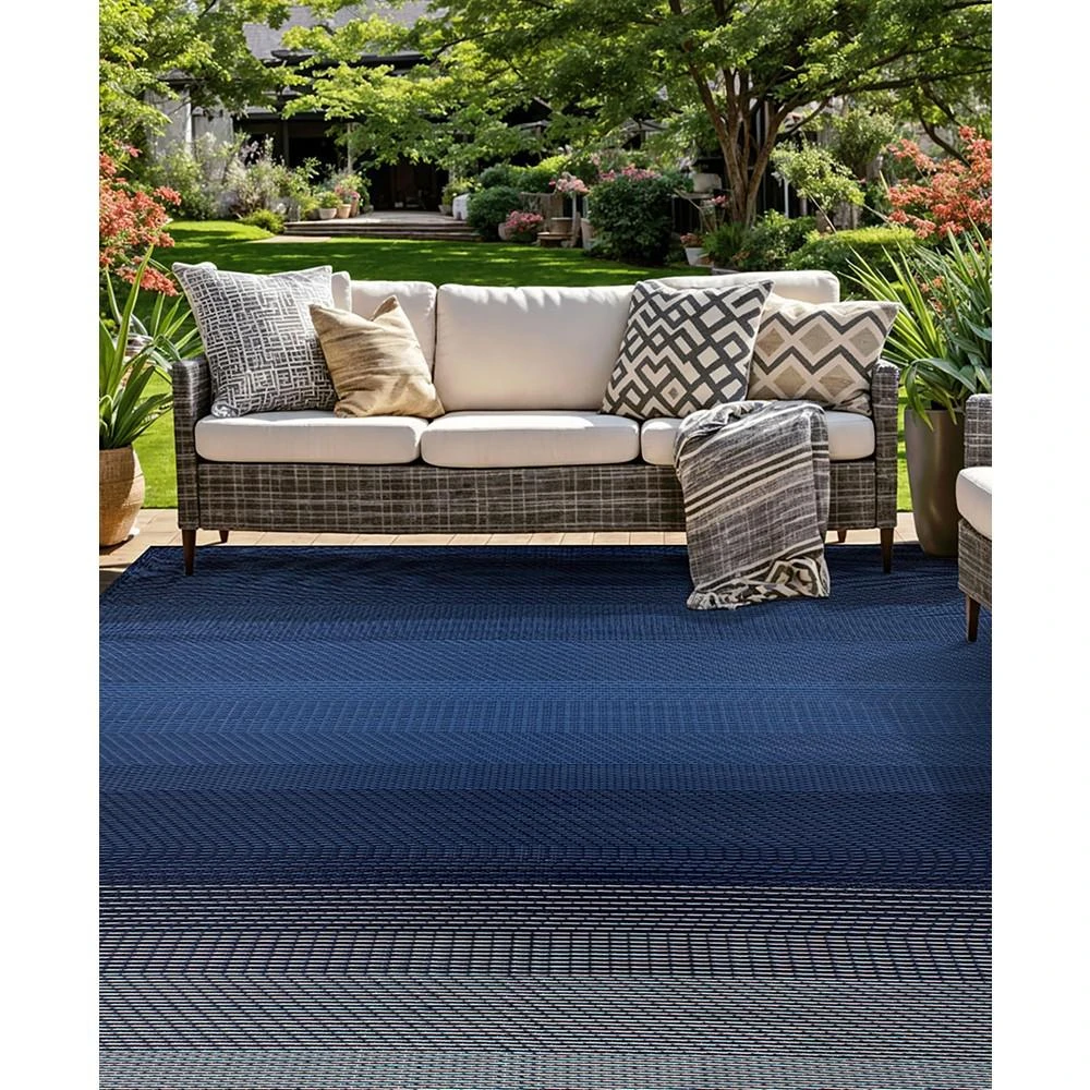 Main Street Rugs Hana Outdoor 6074 7'10"x10' Area Rug 3