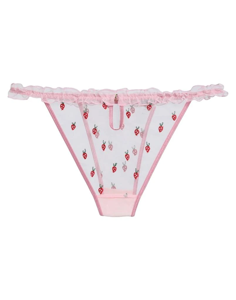 LE PETIT TROU Brief 1