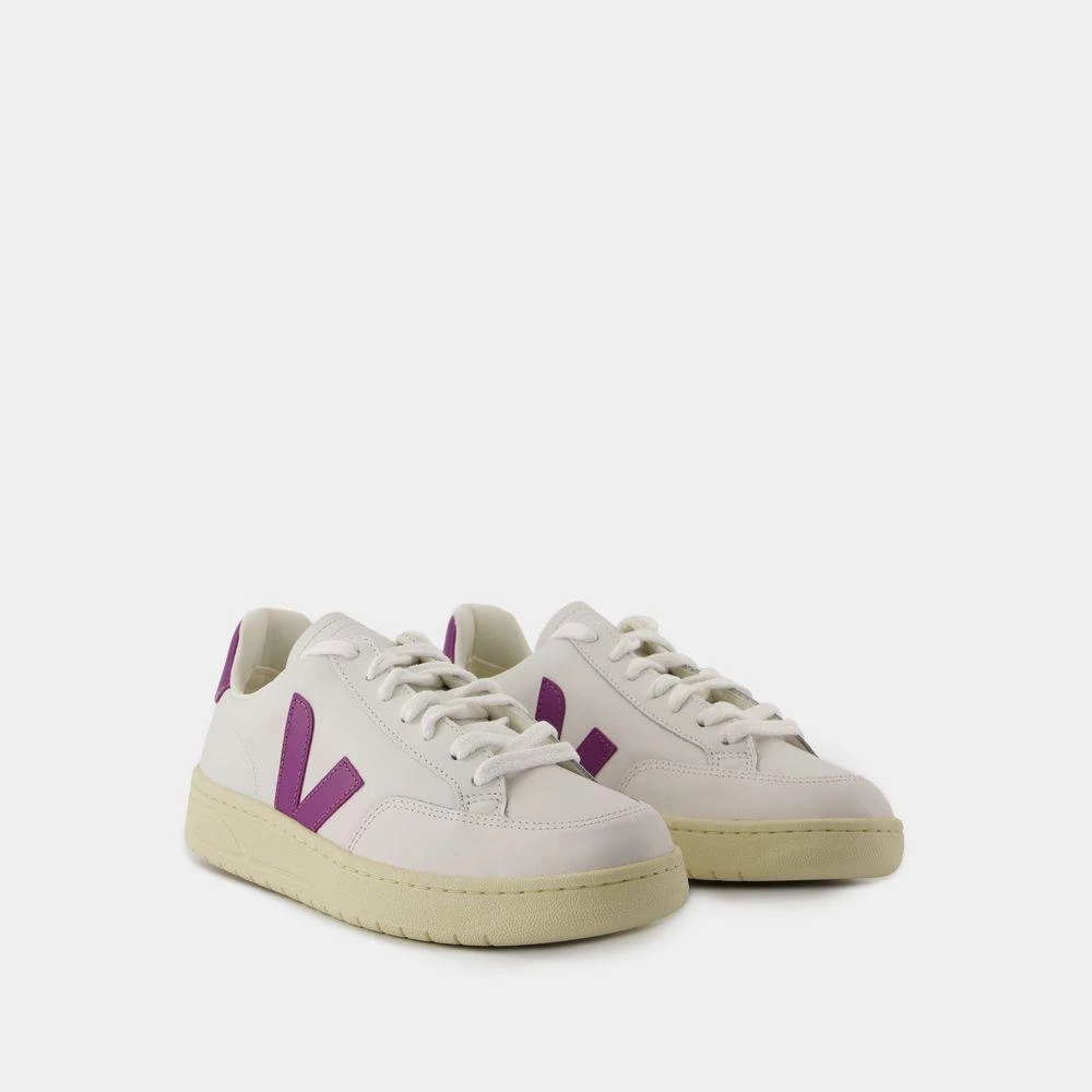 Veja V 2