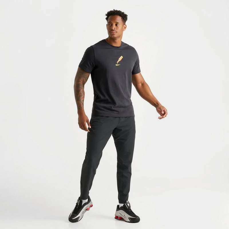  Men's Nike Sportswear Sweet Heat Graphic T-Shirt