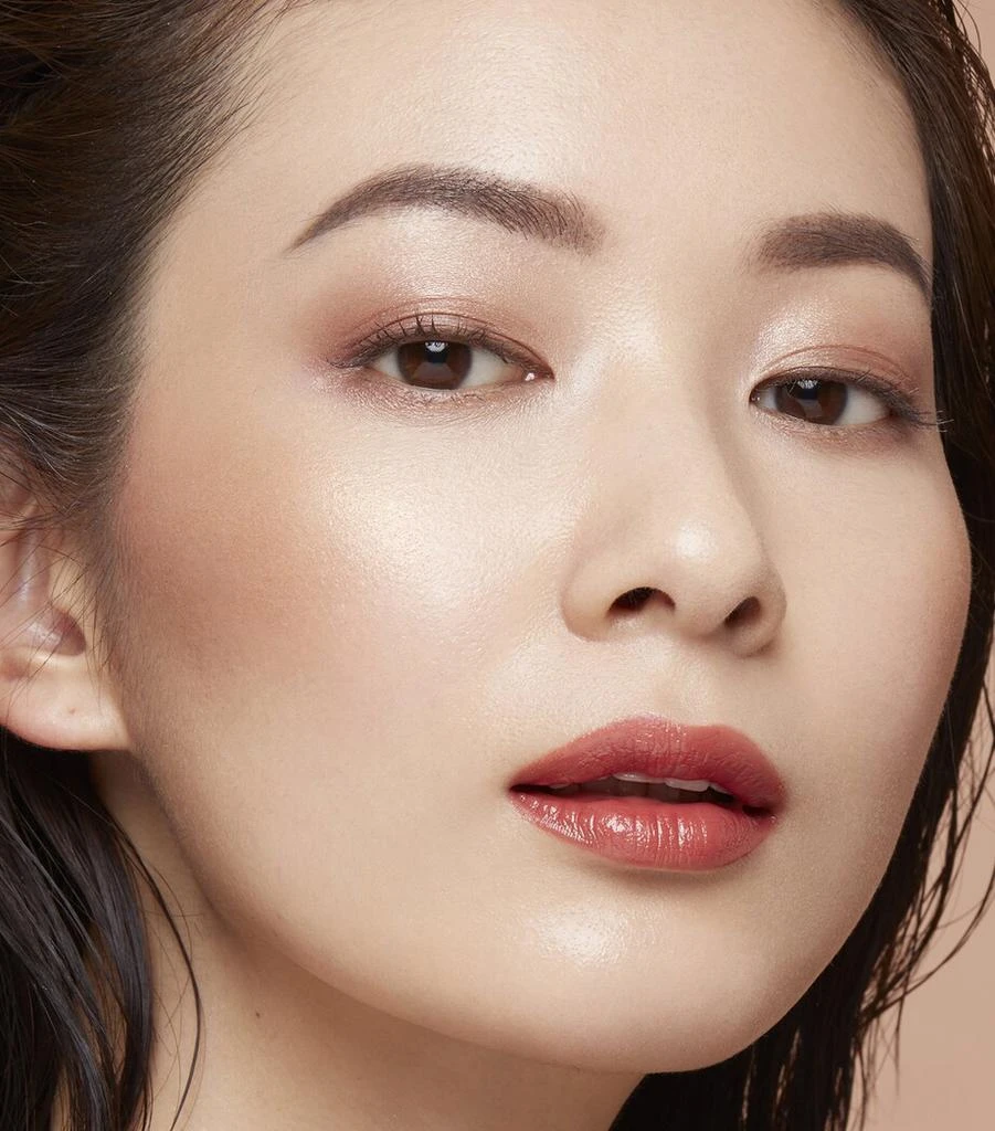 Cle de Peau The Luminizing Face Enhancer 5