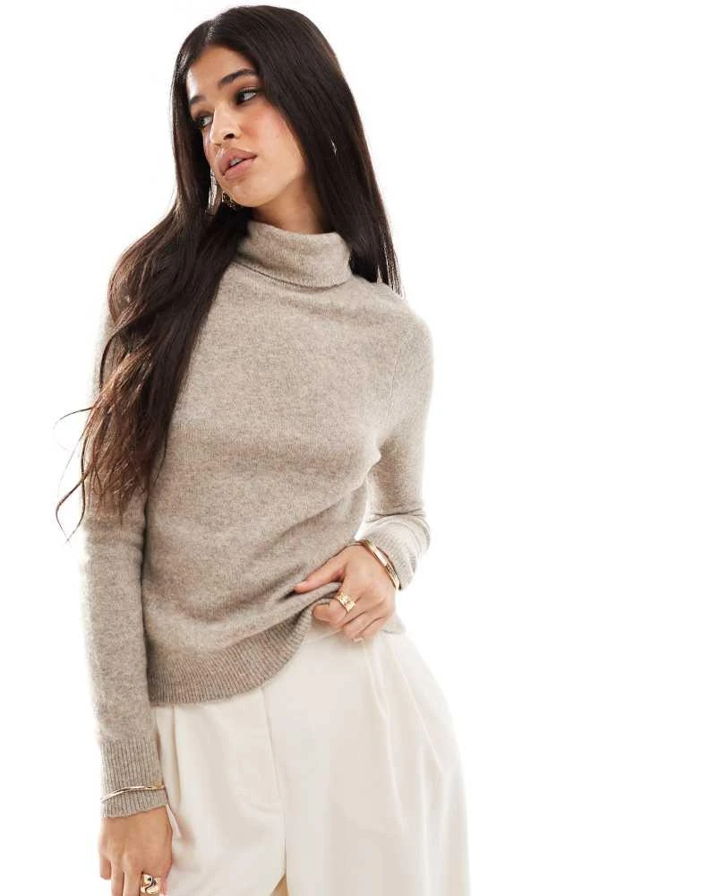 Abercrombie & Fitch Abercrombie & Fitch fluffy turtleneck jumper in light grey 1