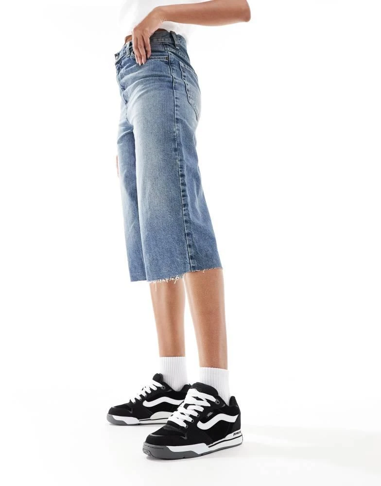 Vans Vans rowley XLT chunky trainers in black and white 4