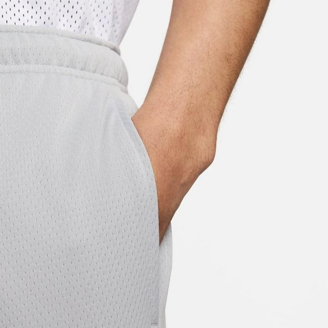NIKE Men's Nike Club Mesh Flow Shorts 5