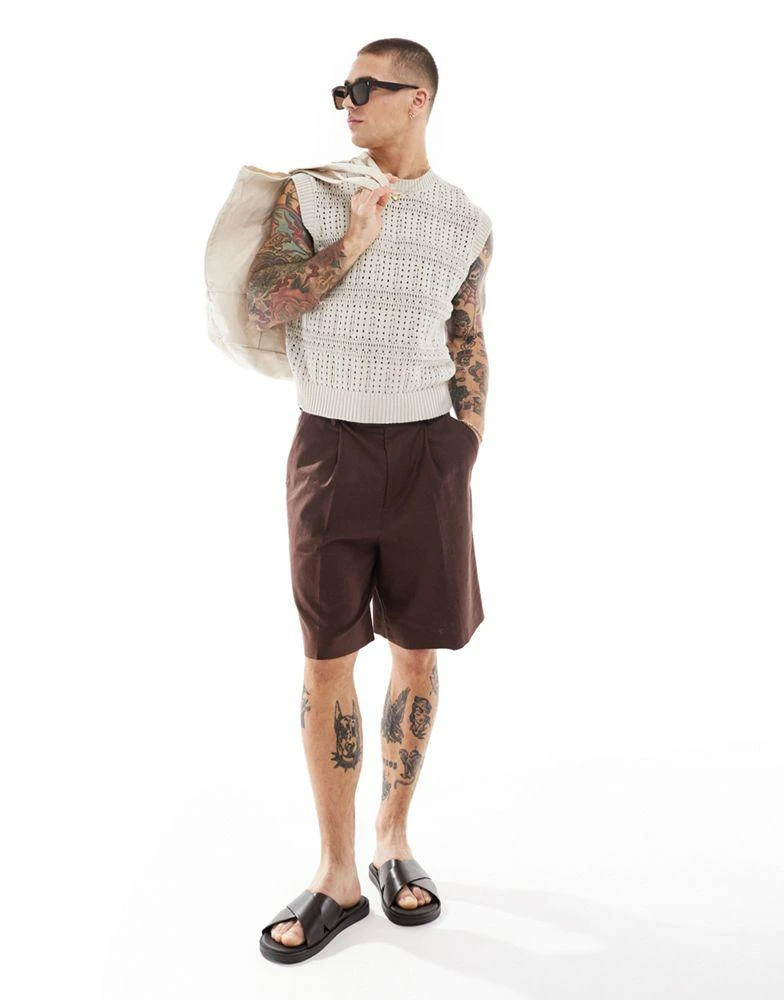 Bershka Bershka knitted sweater vest in grey 1