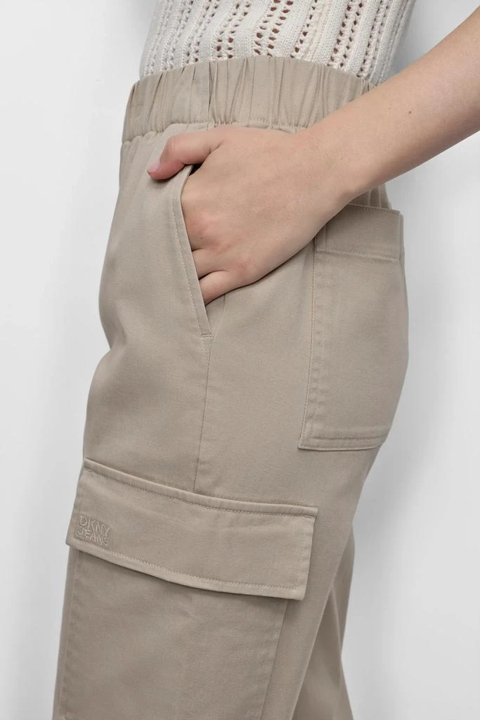 DKNY HIGH-RISE PULL-ON CARGO JOGGER 4