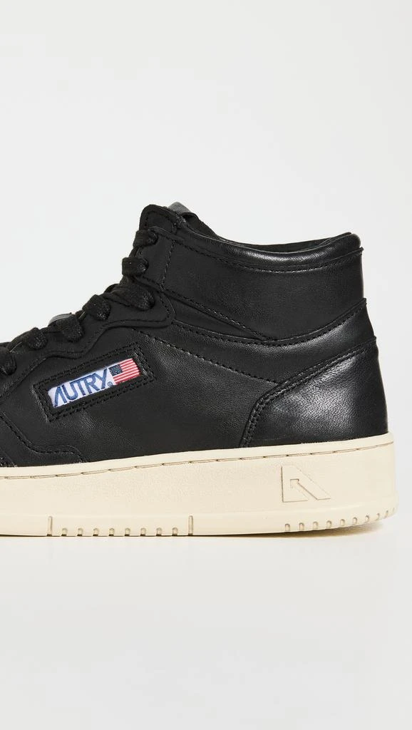 Autry Medalist Mid Sneakers 4