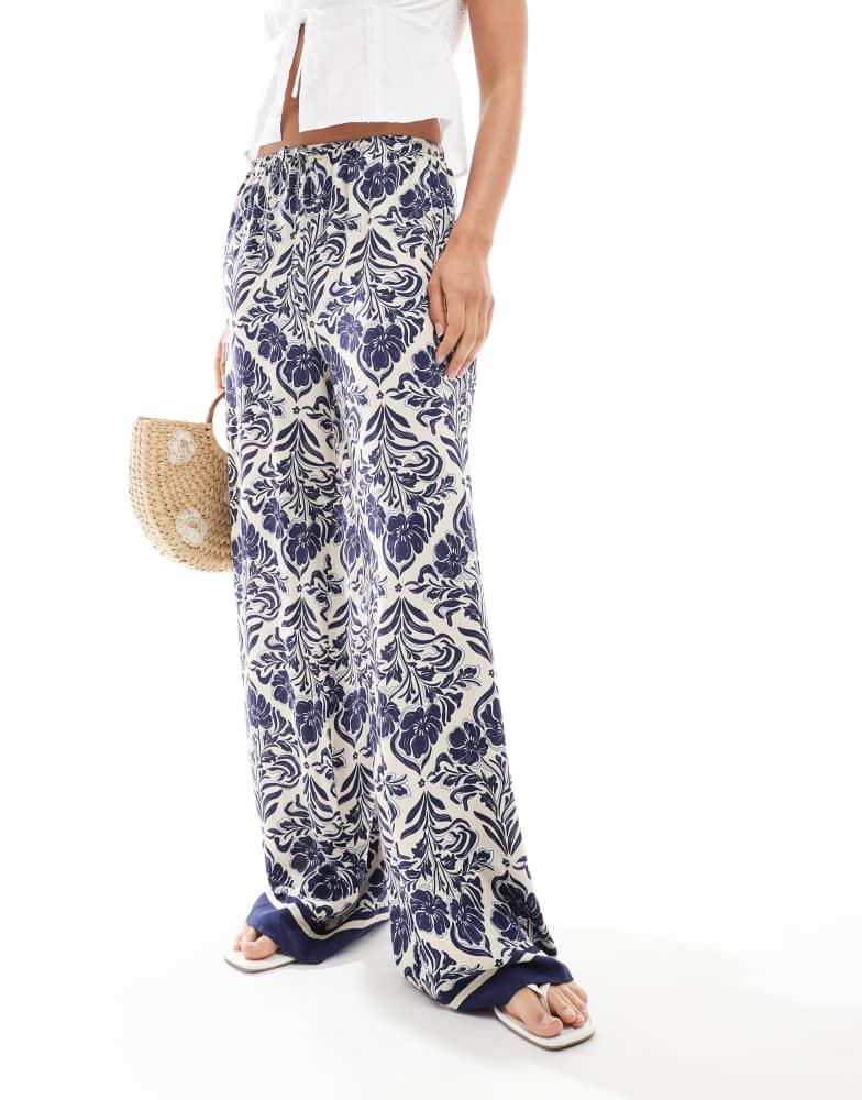 New Look New Look floral wide leg trousers in blue