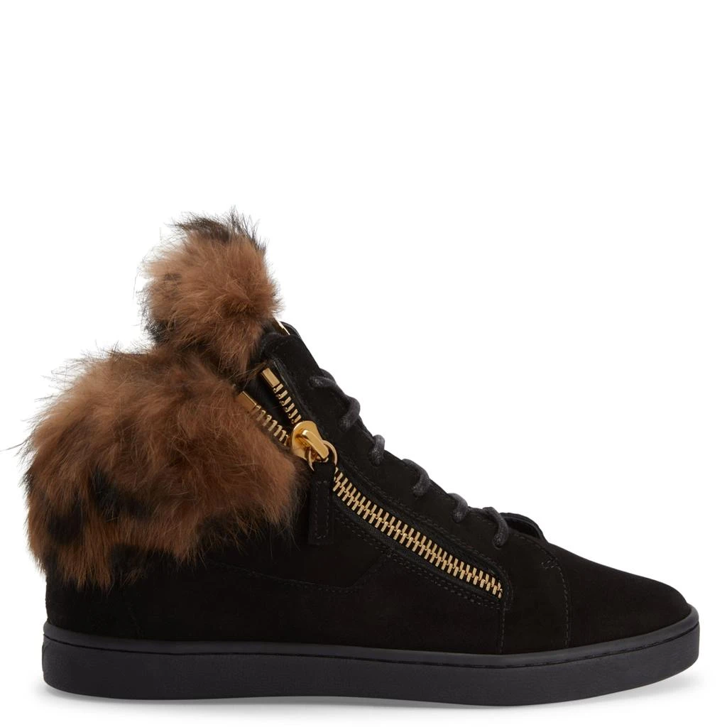 Giuseppe Zanotti Kriss from Premium Outlets
