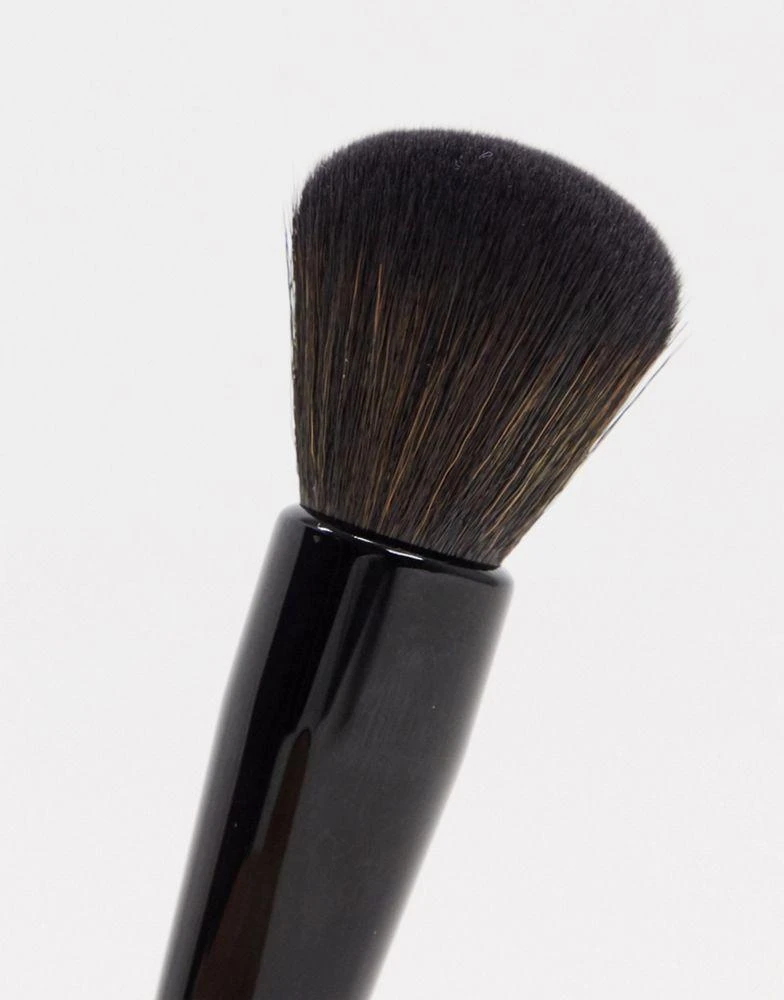 Bobbi Brown Bobbi Brown Bronzer Brush 2