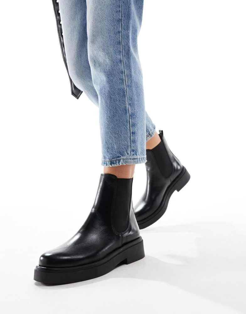 Schuh schuh Camille ankle boots in black leather 2