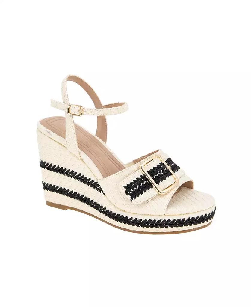 BCBG Women's Elo Buckle Detail Wedge Sandals