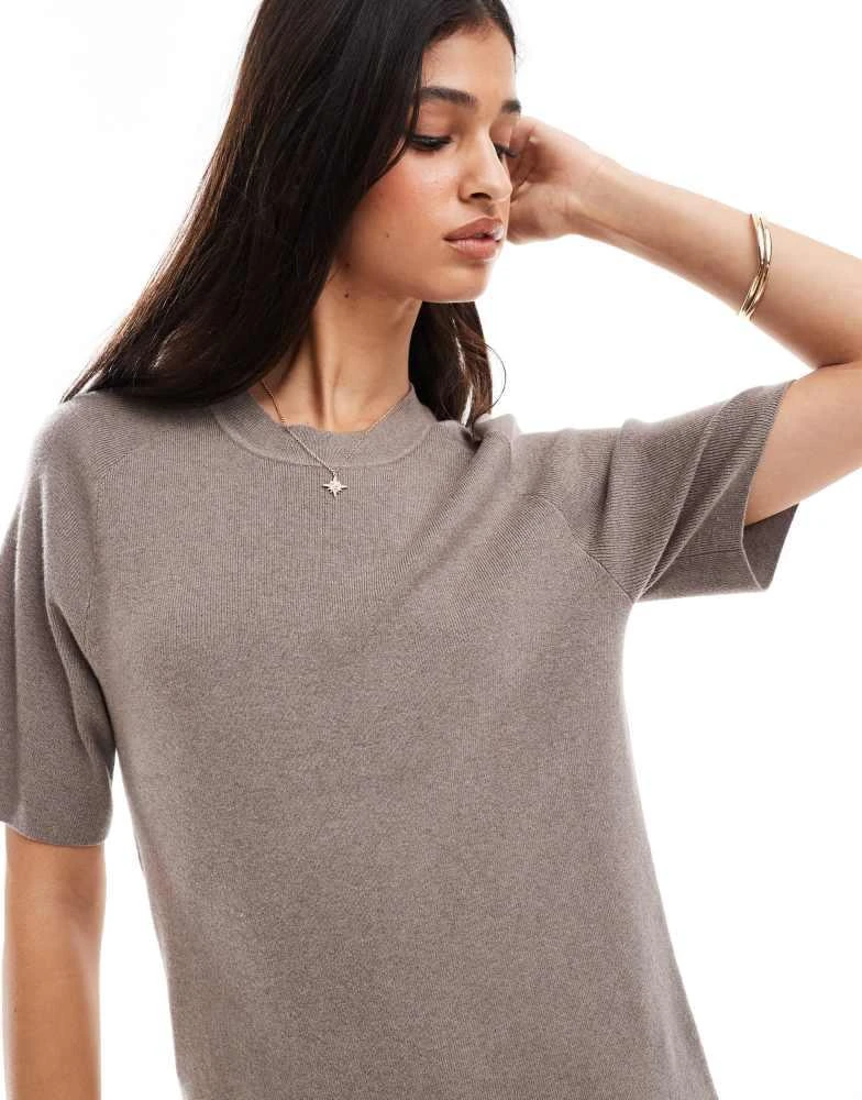 Abercrombie & Fitch Abercrombie & Fitch t-shirt jumper dress in brown 4