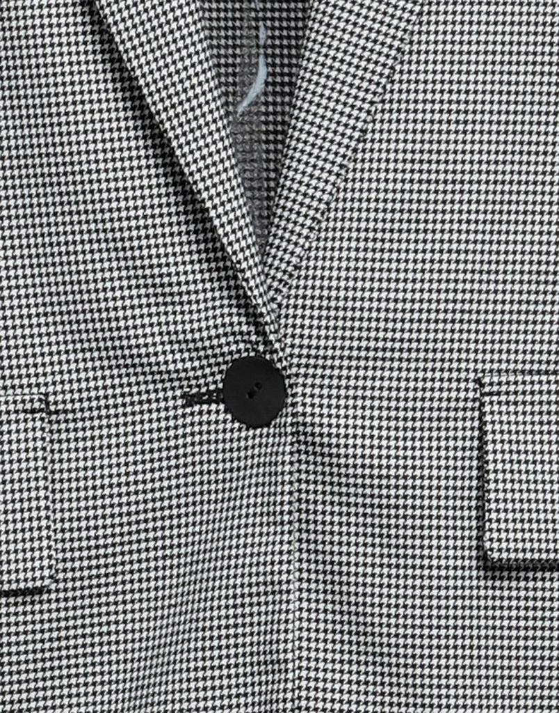 CARLA G. Blazer 4