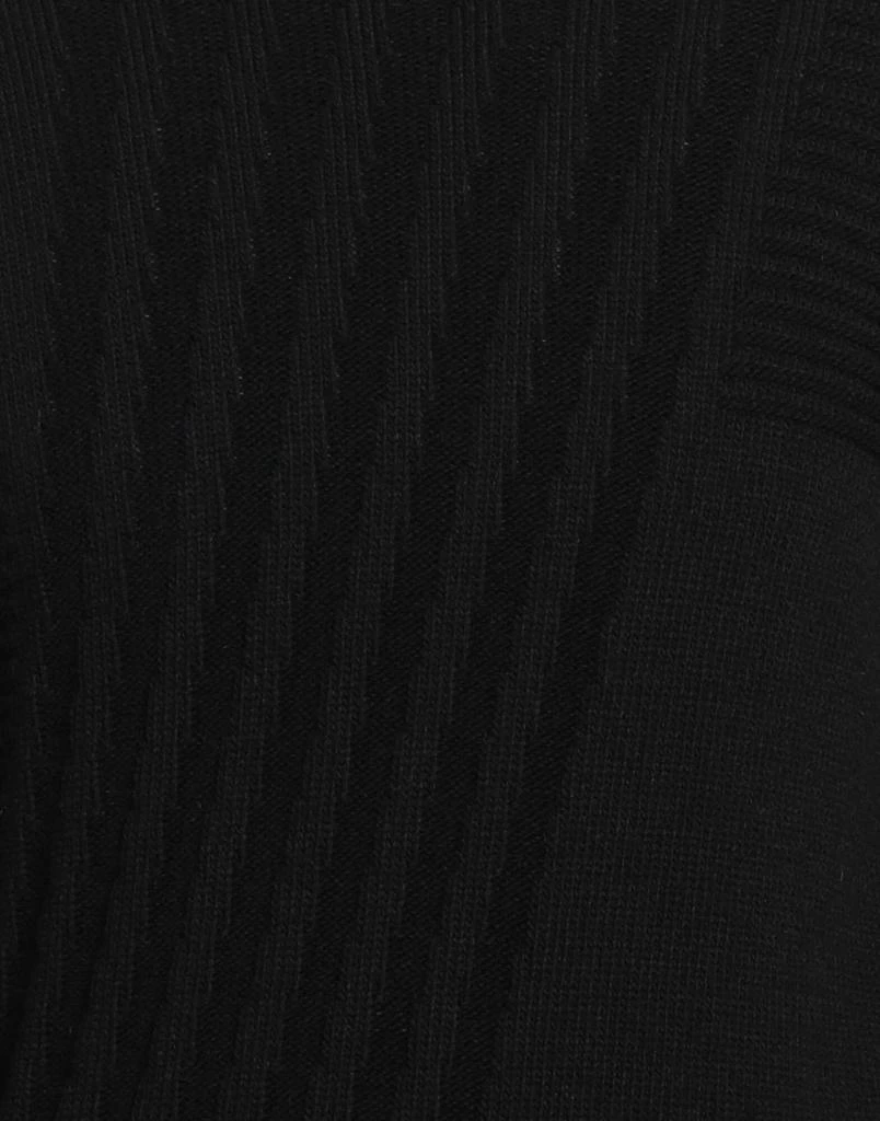 YOON Turtleneck 4