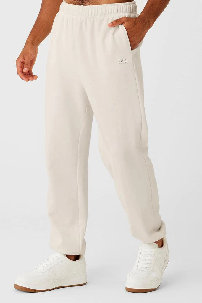 Alo Yoga Accolade Sweatpant - Bone 3