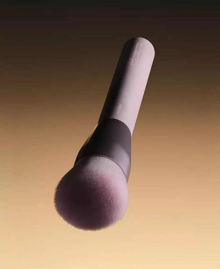 Kylie Cosmetics Foundation Brush 4