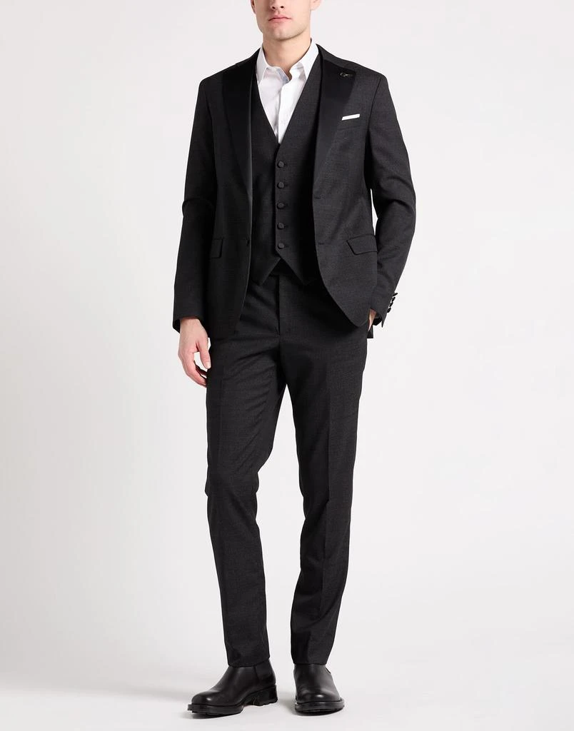PAOLONI Suits 2