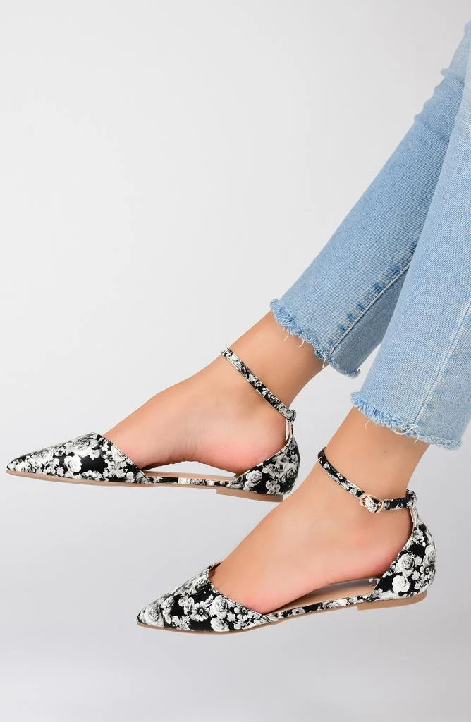 Journee Collection JOURNEE Reba Ankle Strap Flat 7
