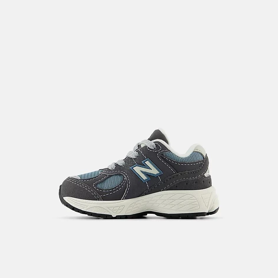 New Balance 2002 Lace 3