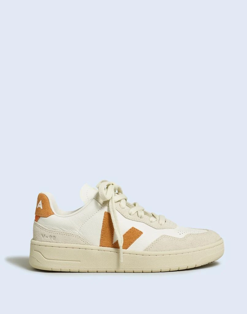 Veja V-90 Sneakers 2