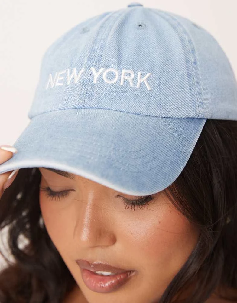 GINA TRICOT Gina Tricot new york denim cap in lightwash blue 3