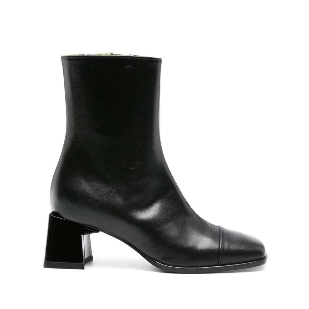 Carel Shoes 1