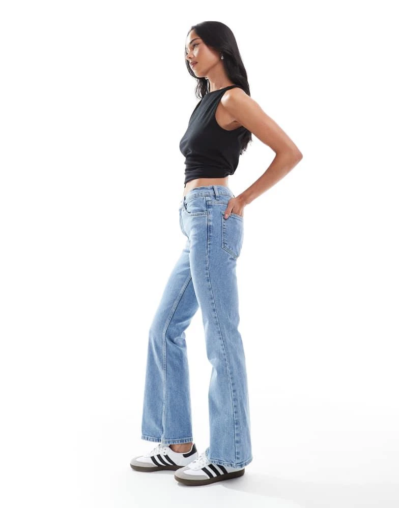 ASOS ASOS DESIGN cropped kick flare jean in mid blue 3