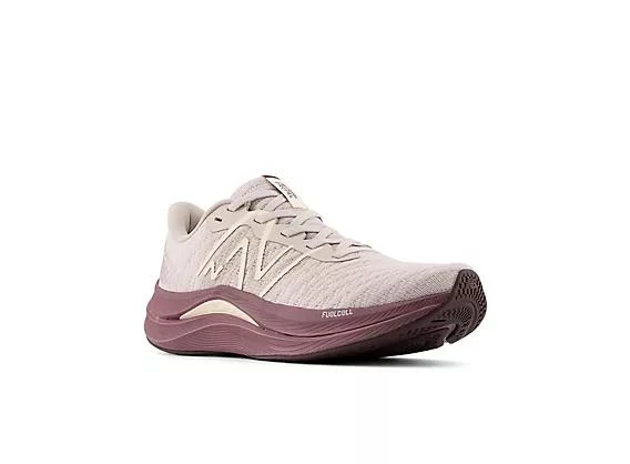 New Balance FuelCell Propel v4 2