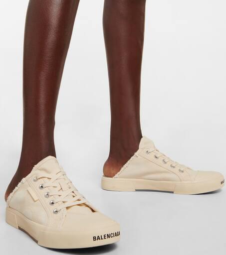 【BALENCIAGA】Paris distressed open-back sneakers Black Paris distressed open-back sneakers in black - Balenciaga