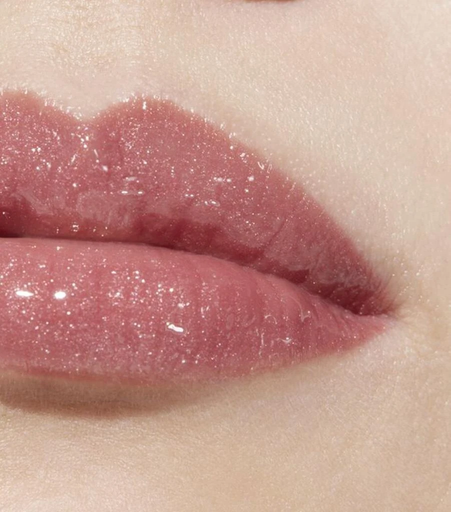Chanel ROUGE COCO Moisturising Glossimer 2