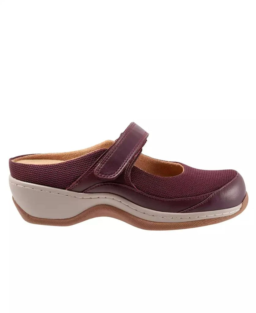 SoftWalk Arcadia Clog 2