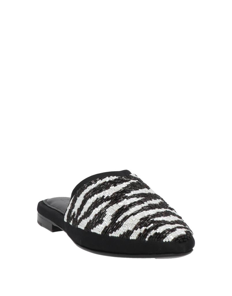 ZYNE Mules and clogs