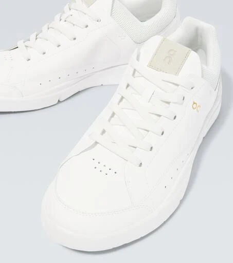 On The Roger Centre Court sneakers 3