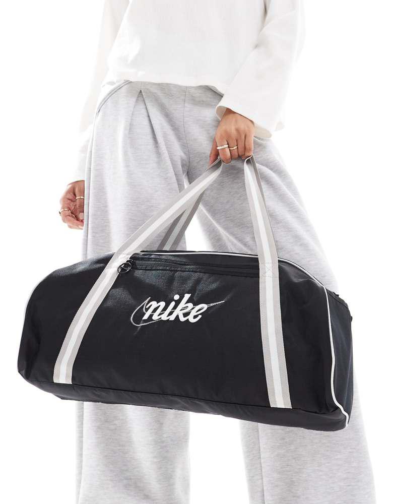 nike gym club holdall